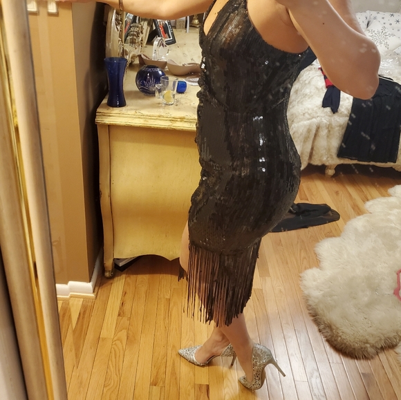Dress - Picture 3 of 6